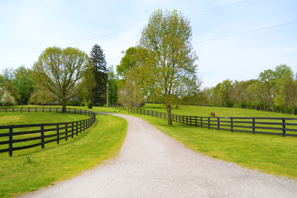 Advantages of Having an Asphalt Driveway on Your Farm